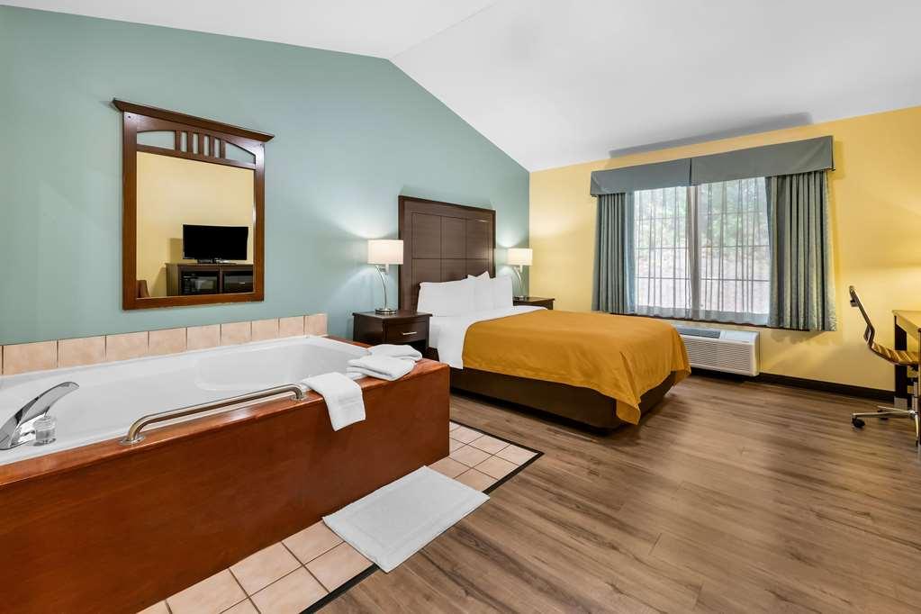 Econo & Hotel 2*